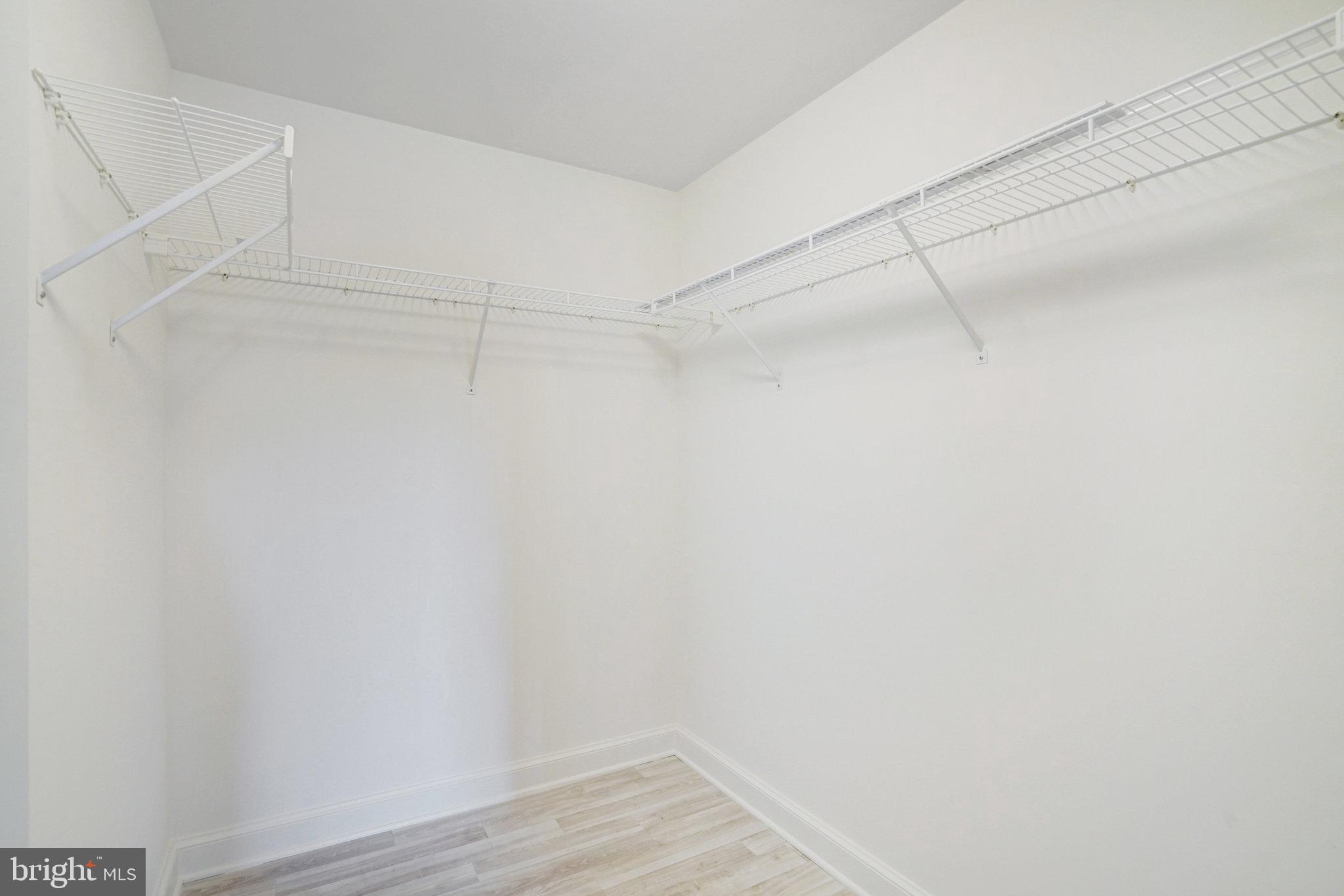 2451 MIDTOWN AVENUE 927