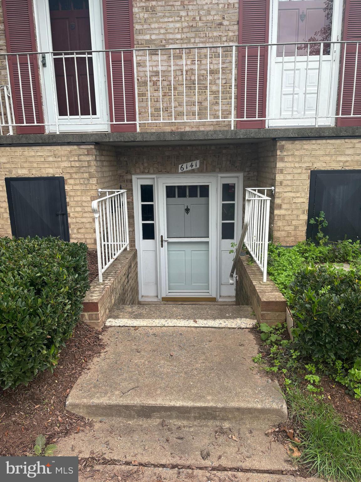 6141 STRASBURG DRIVE