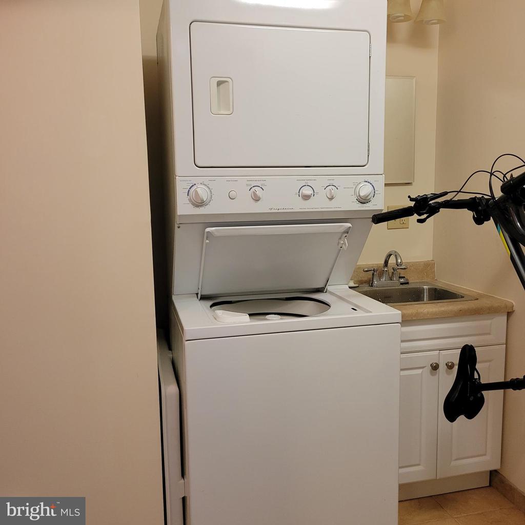 5903 MOUNT EAGLE DRIVE 1502