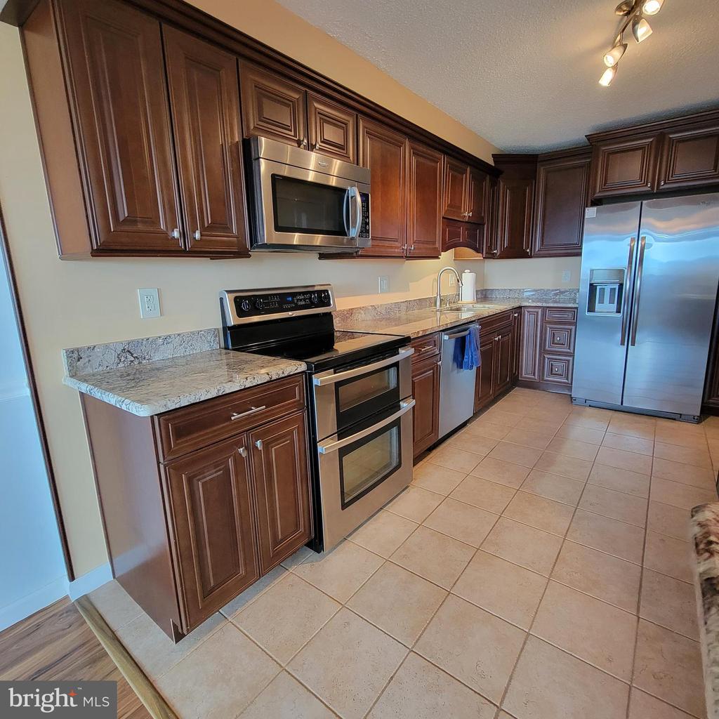 5903 MOUNT EAGLE DRIVE 1502