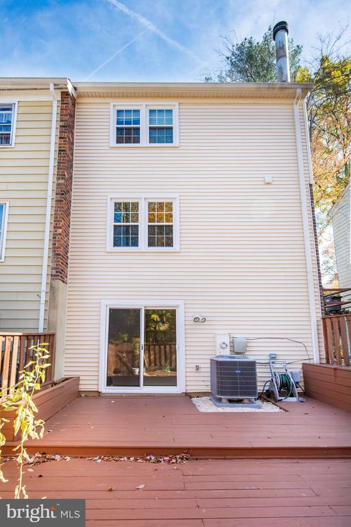 5008 HEAD COURT