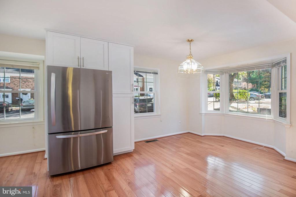 5008 HEAD COURT