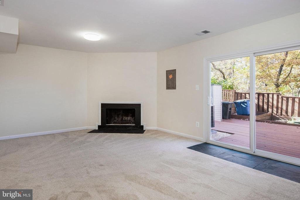 5008 HEAD COURT