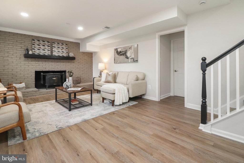 9510 SAINT CHARLES PLACE