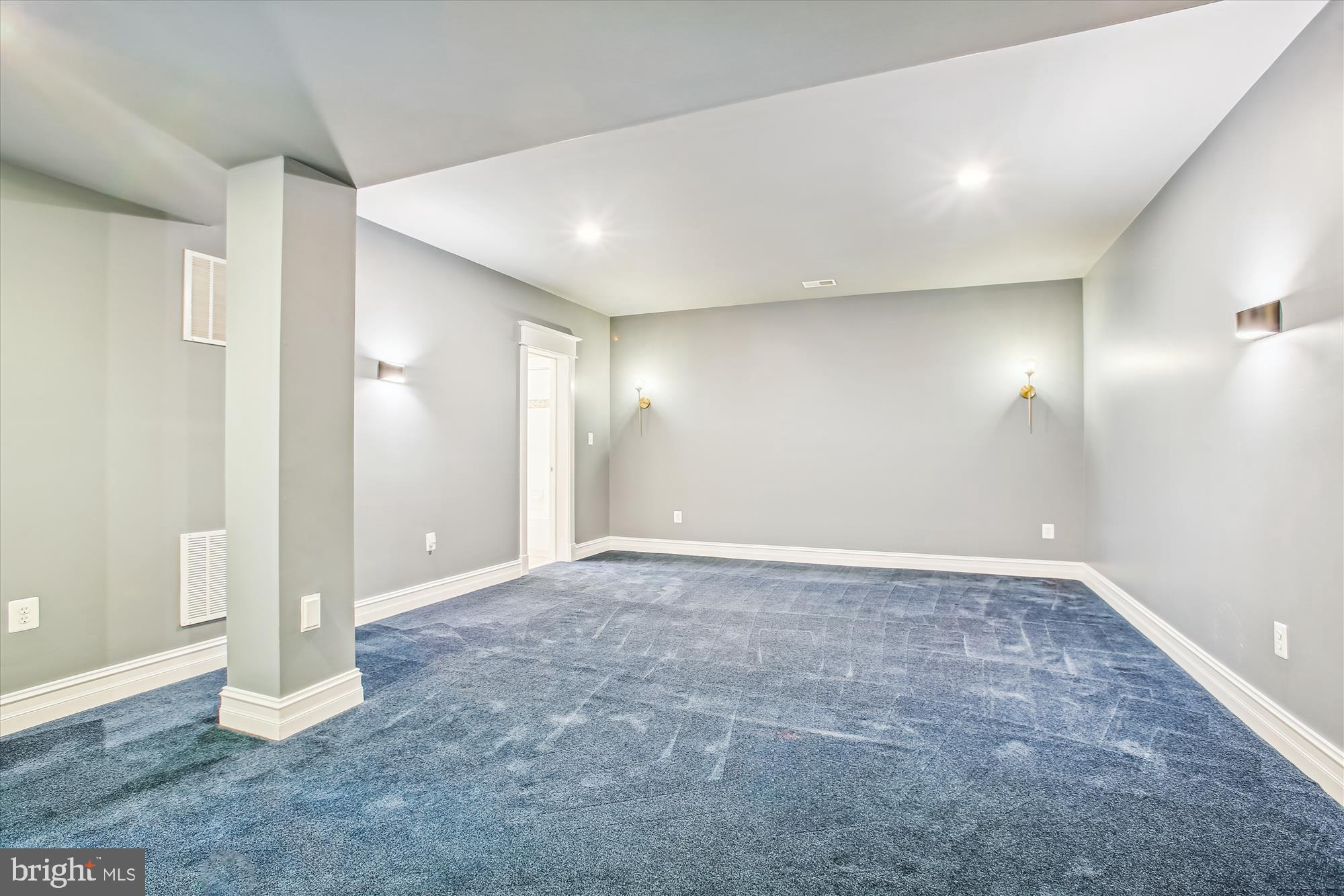 6633 VAN WINKLE DRIVE
