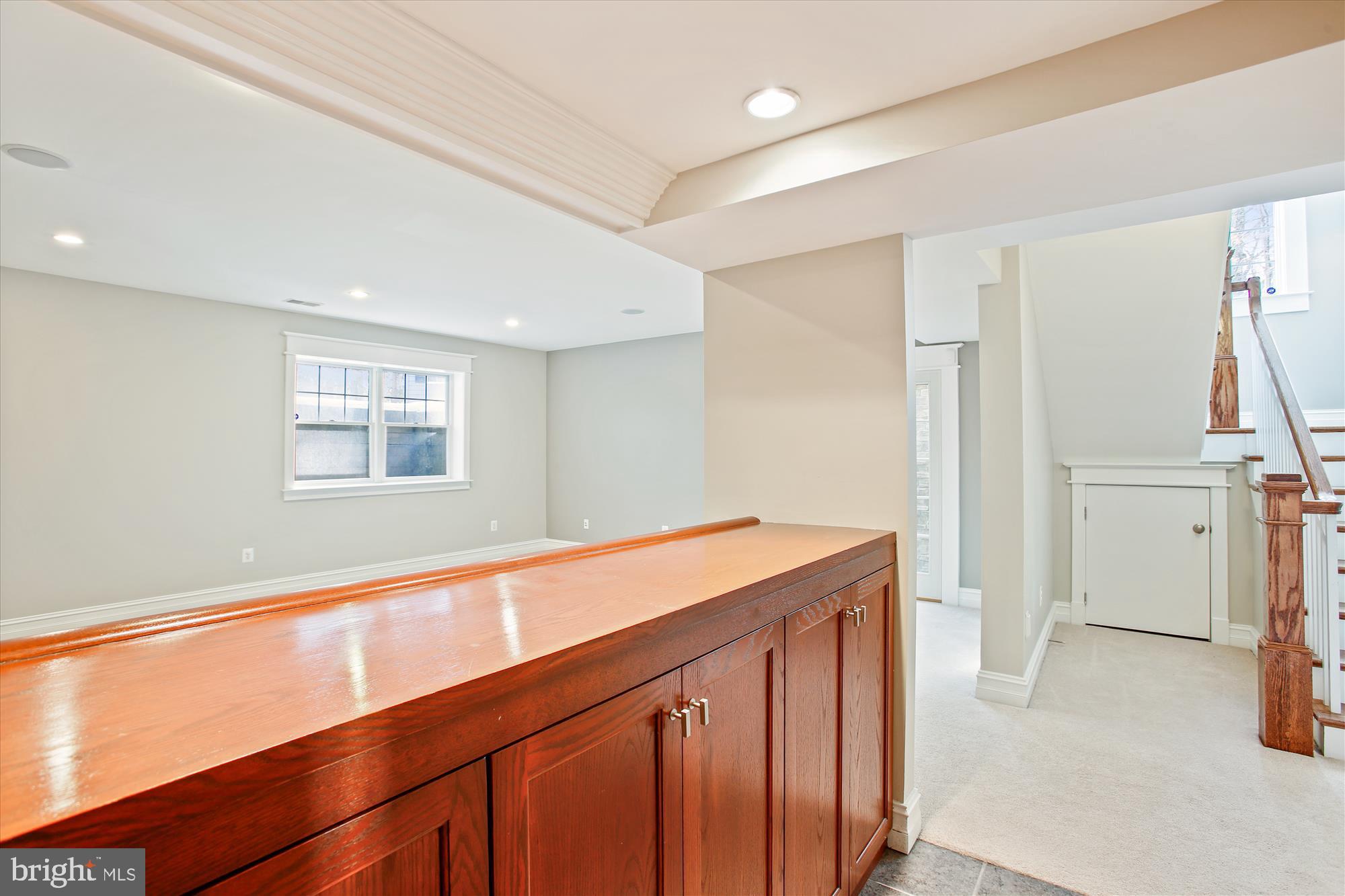 6633 VAN WINKLE DRIVE