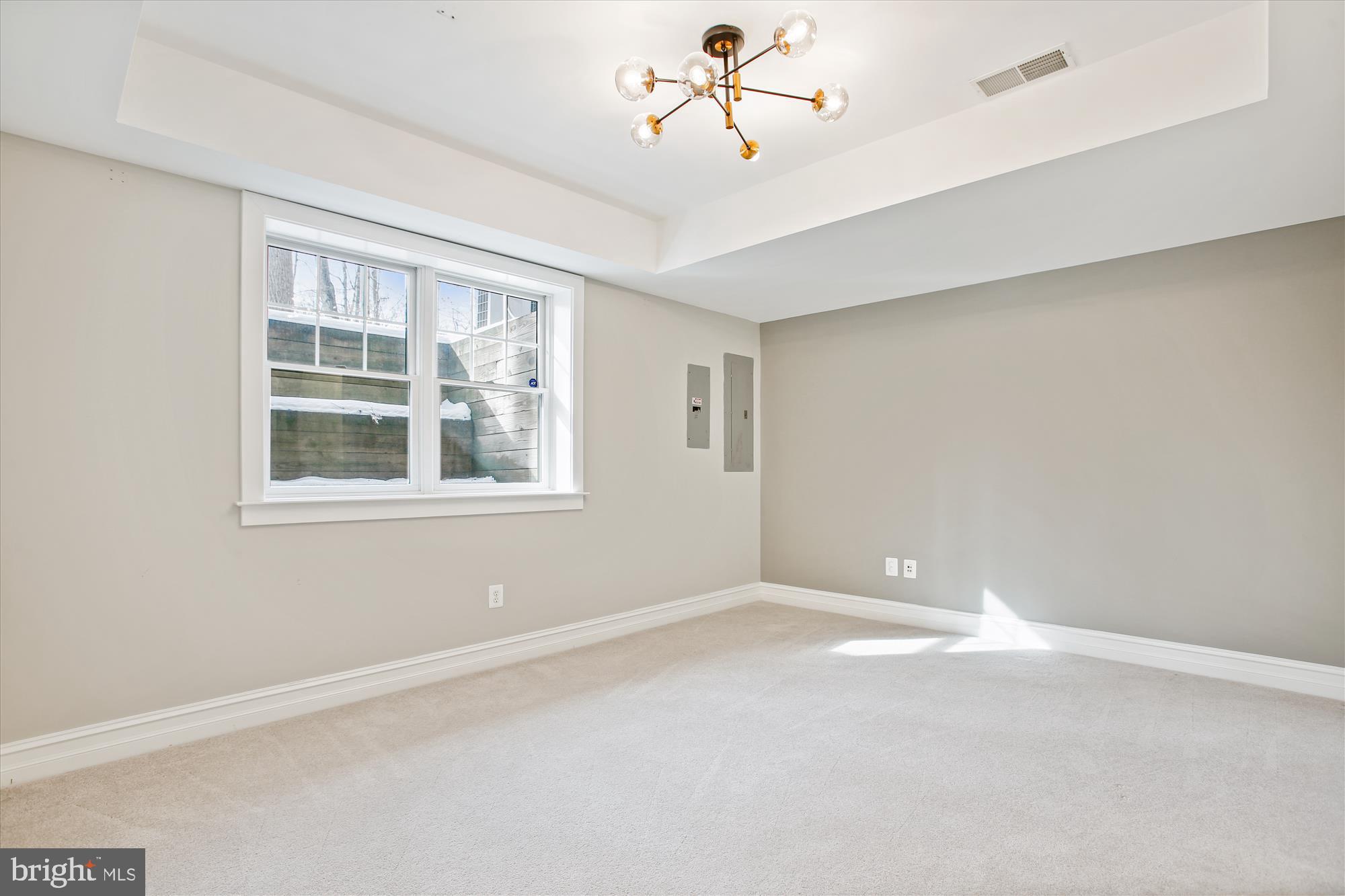 6633 VAN WINKLE DRIVE