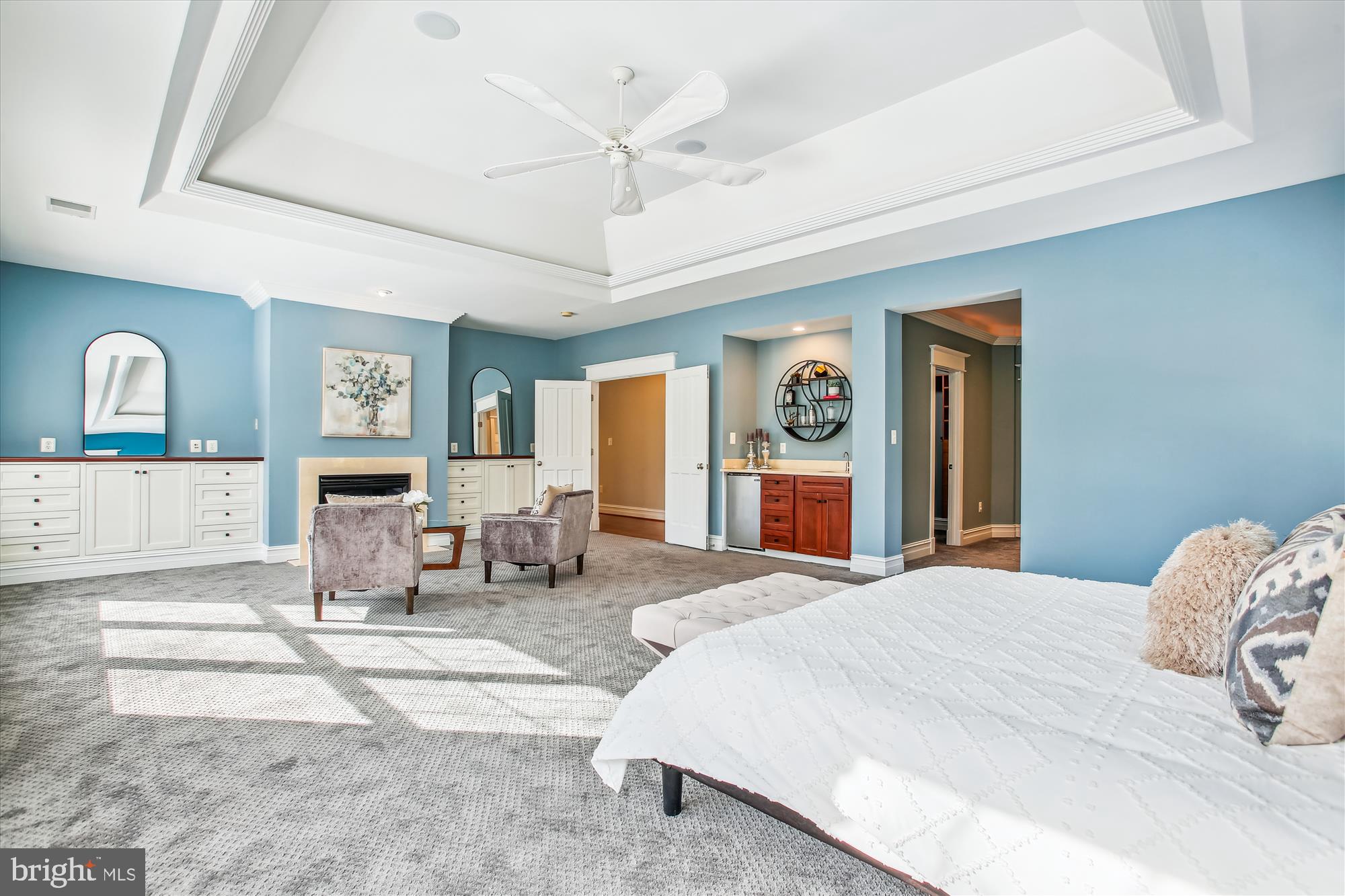 6633 VAN WINKLE DRIVE