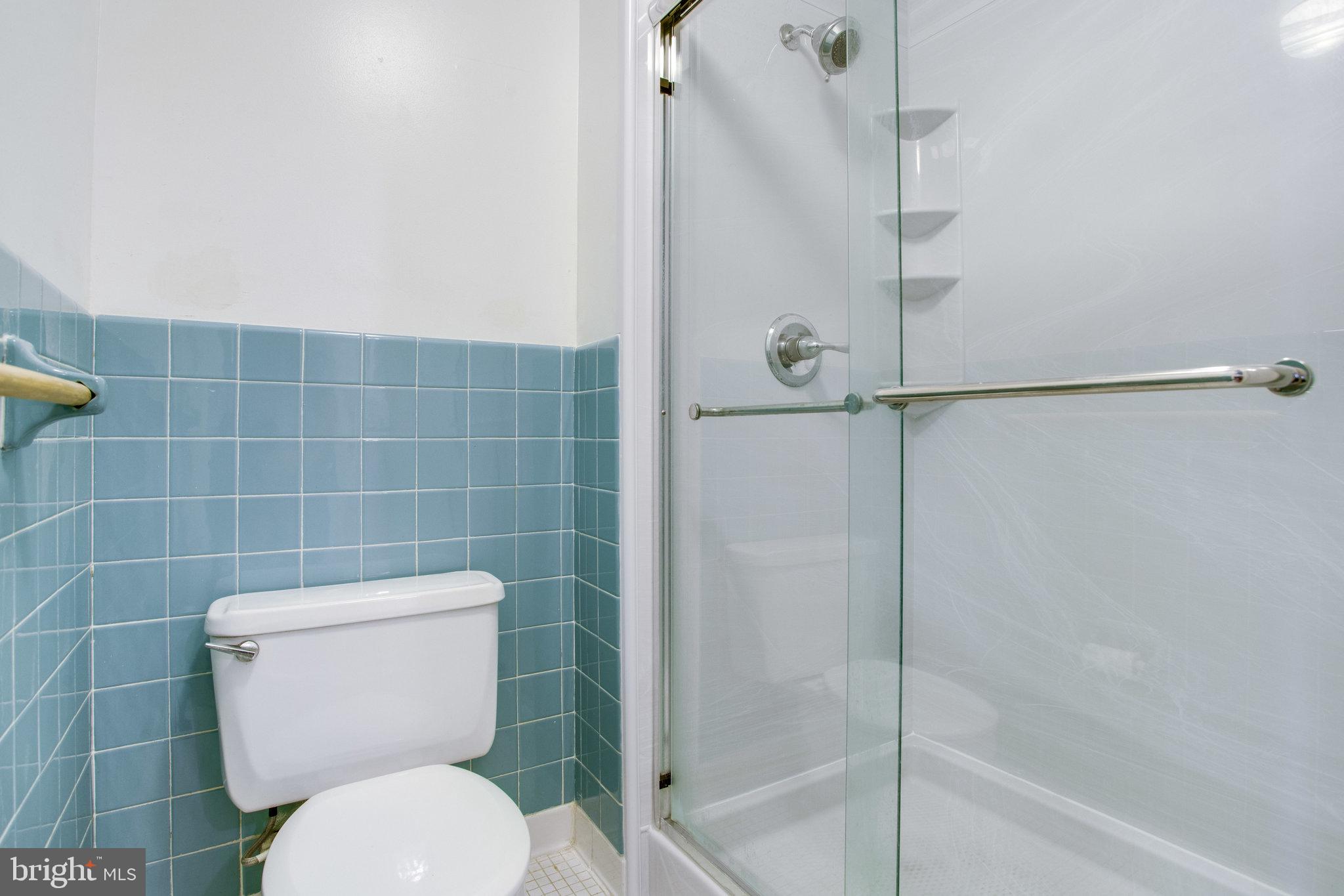 2880 SUTTON OAKS LANE