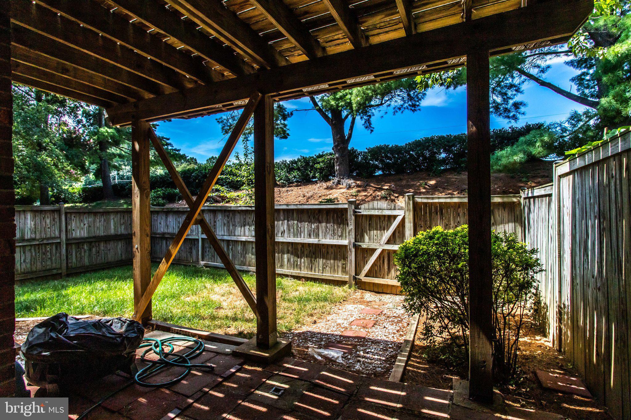 2880 SUTTON OAKS LANE