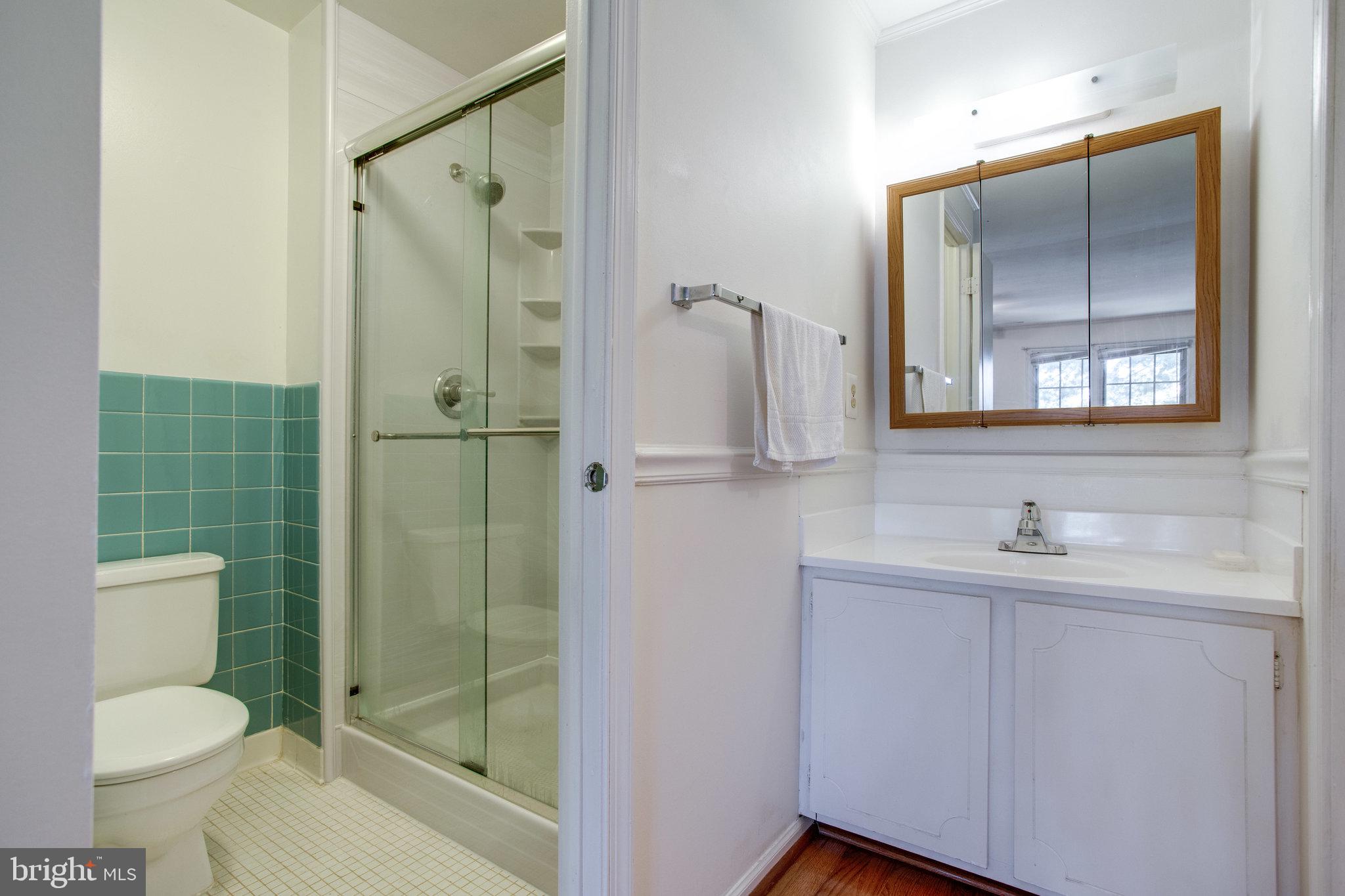 2880 SUTTON OAKS LANE