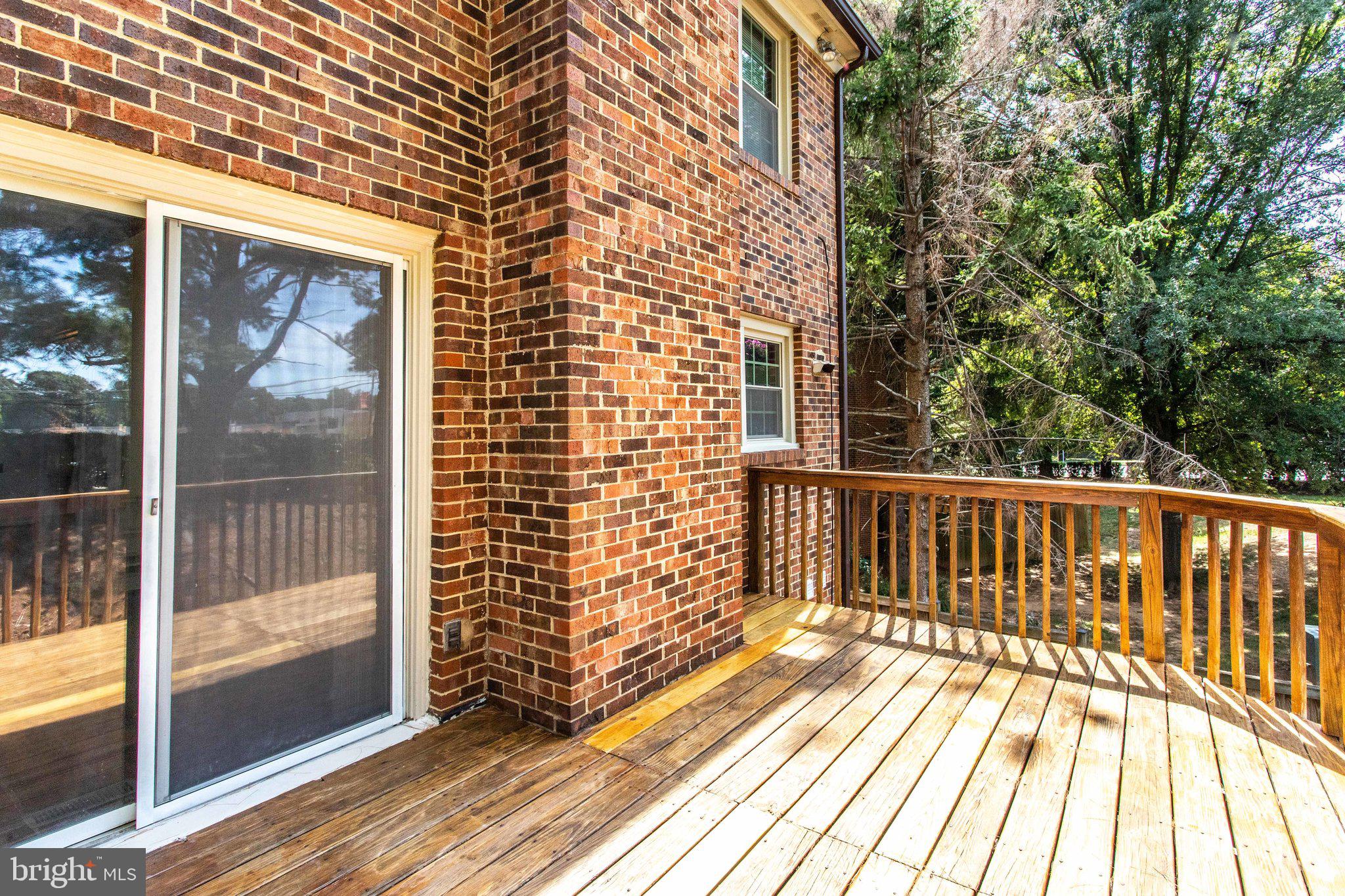 2880 SUTTON OAKS LANE