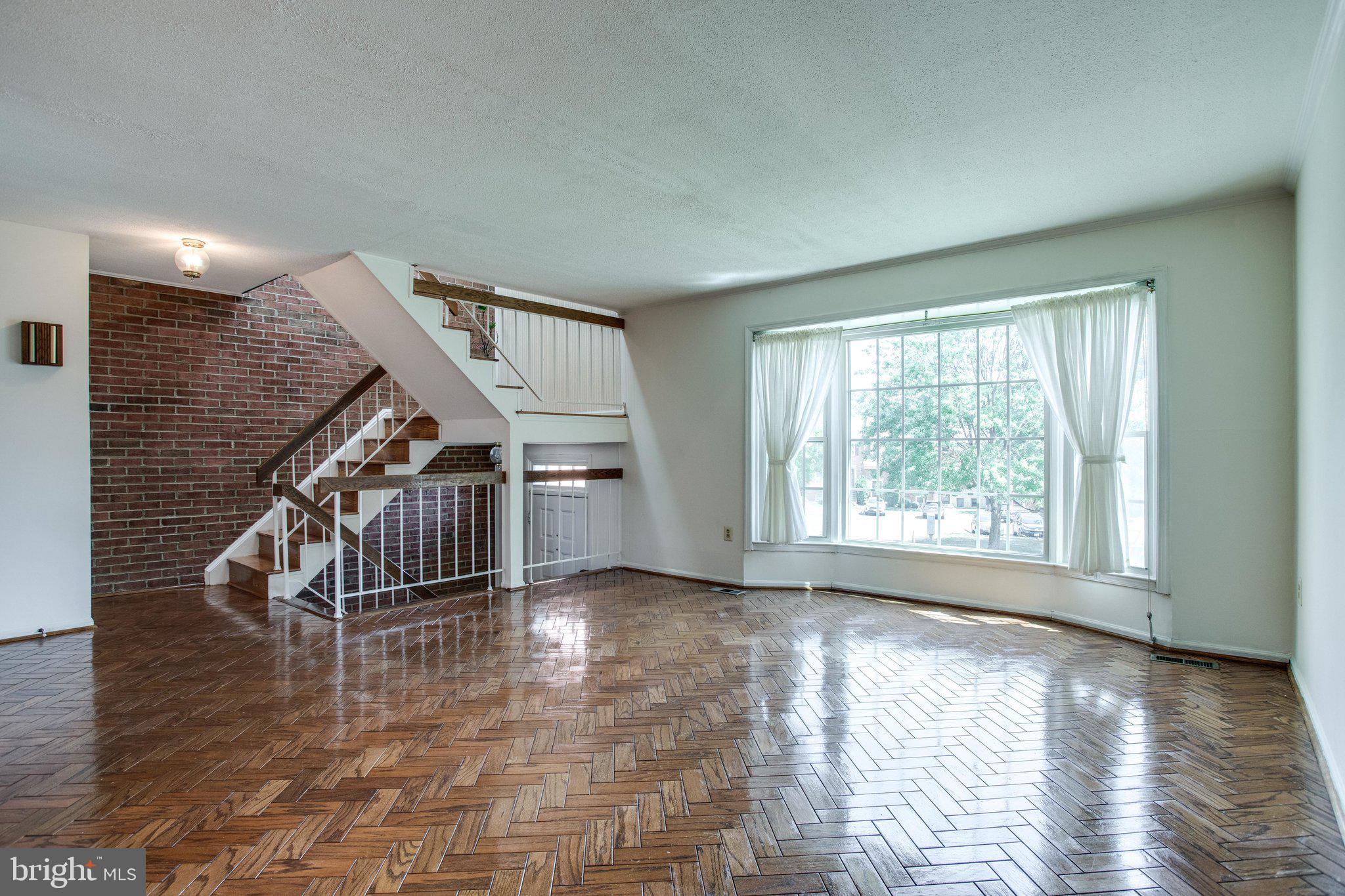 2880 SUTTON OAKS LANE