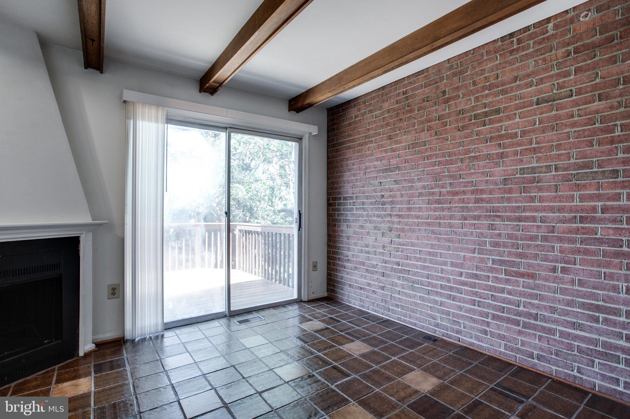 2880 SUTTON OAKS LANE