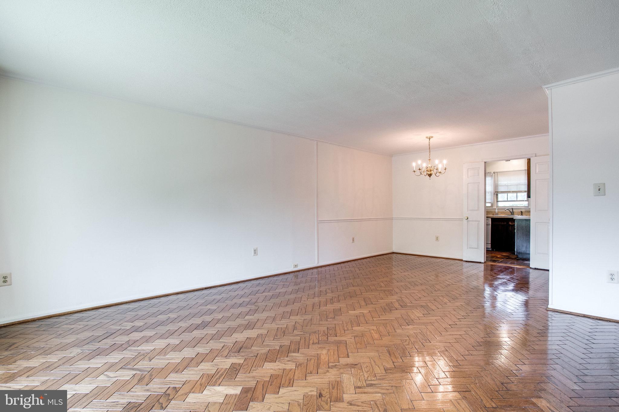 2880 SUTTON OAKS LANE