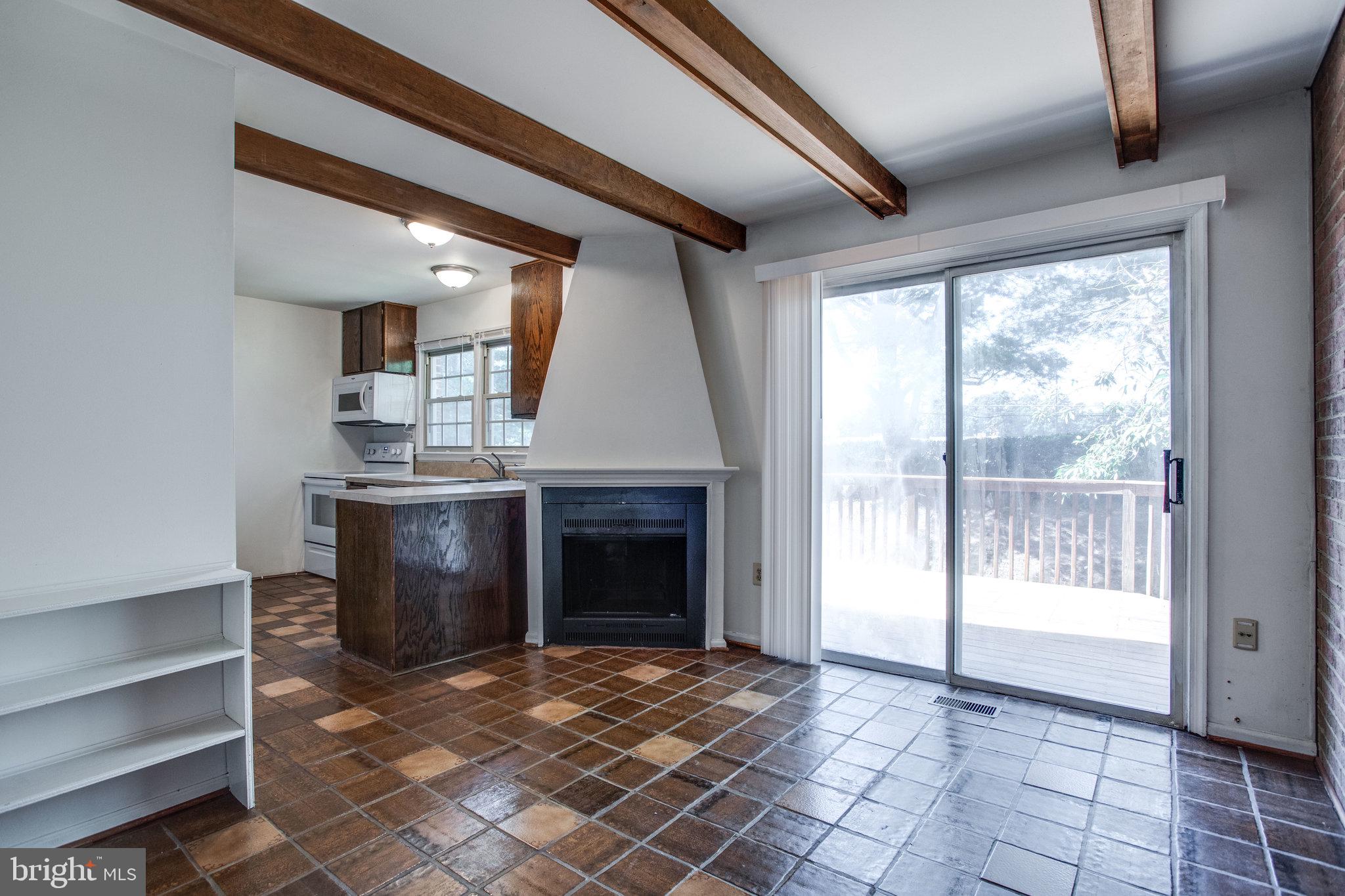 2880 SUTTON OAKS LANE