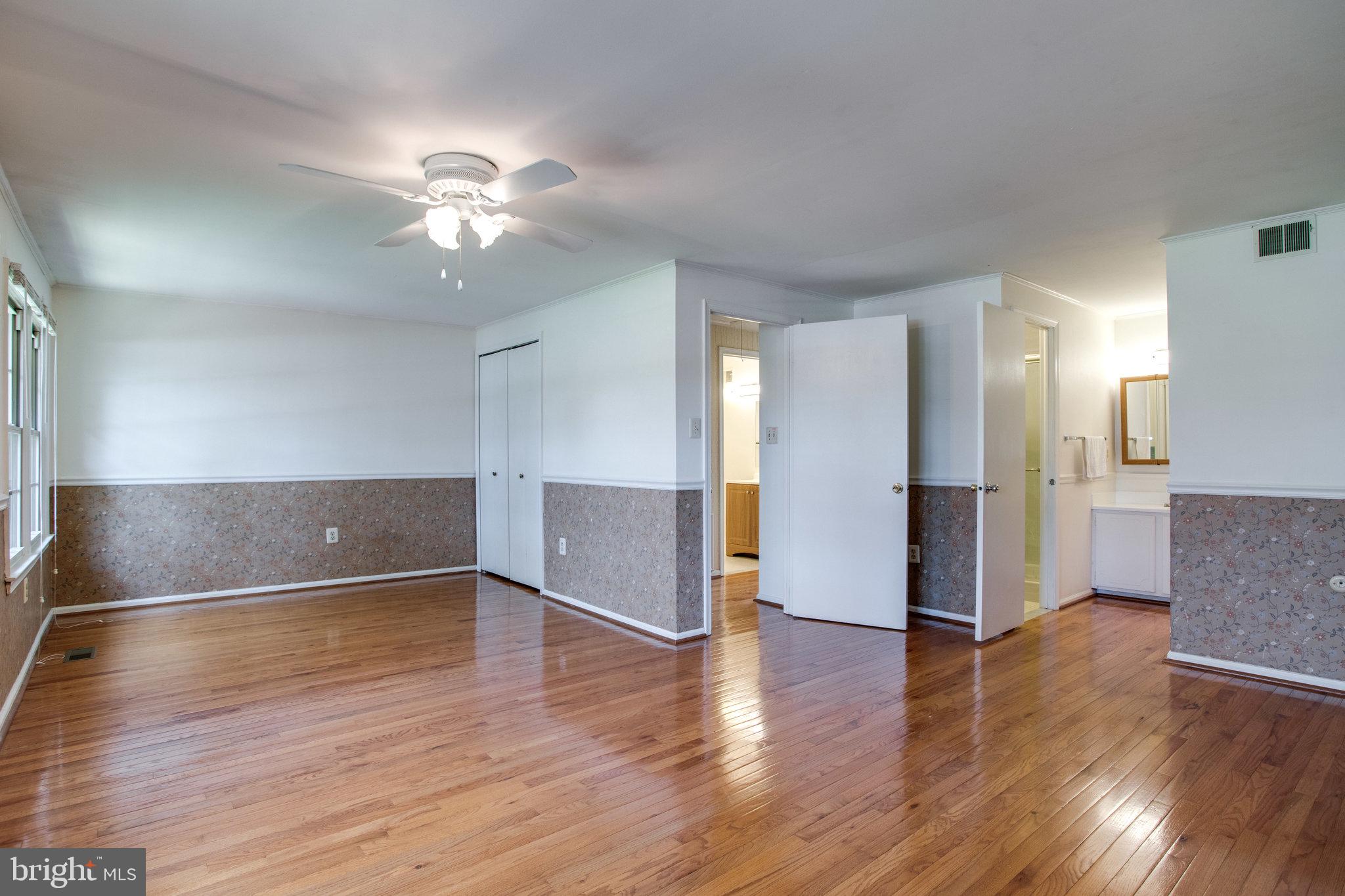 2880 SUTTON OAKS LANE