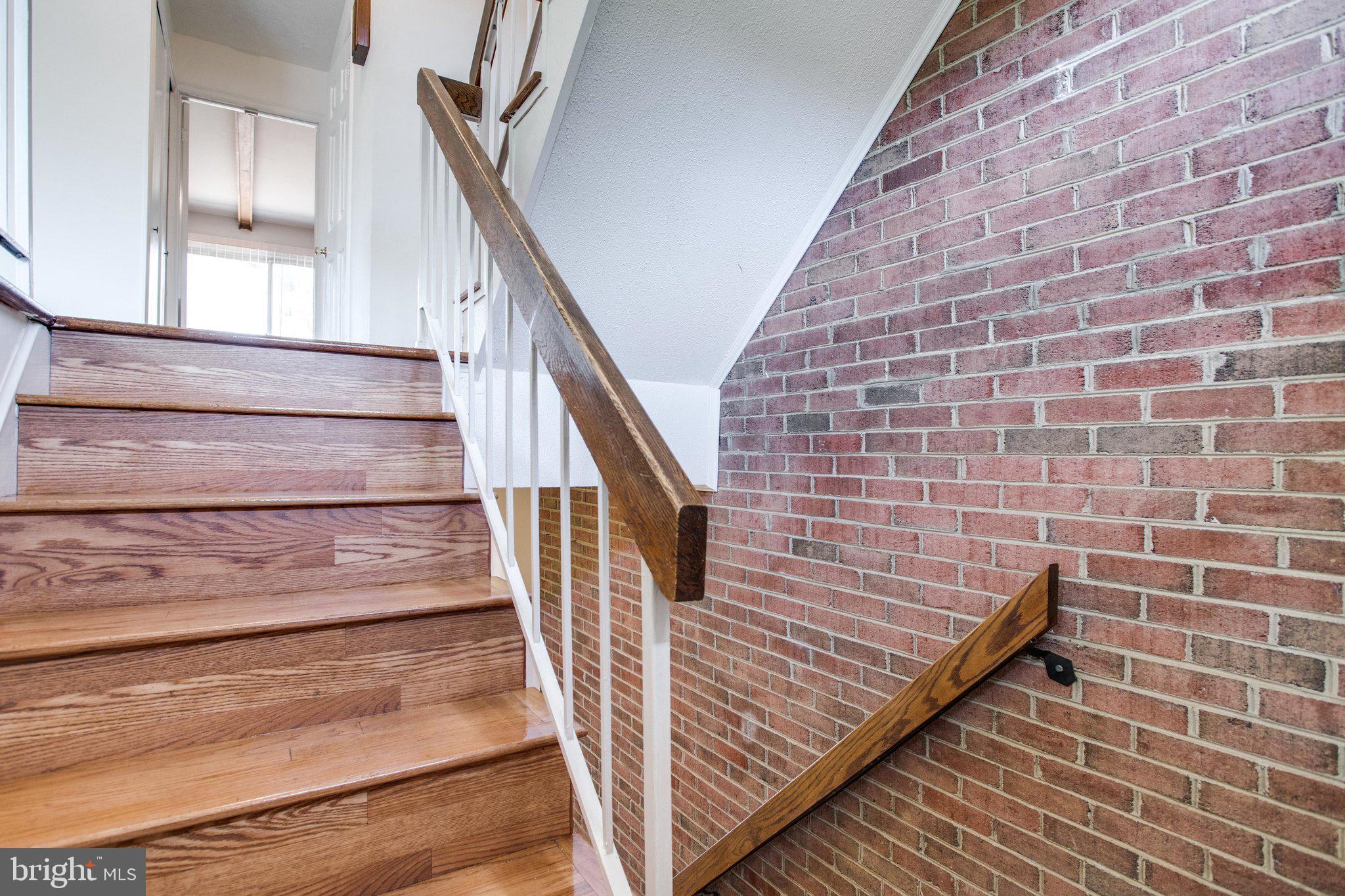 2880 SUTTON OAKS LANE