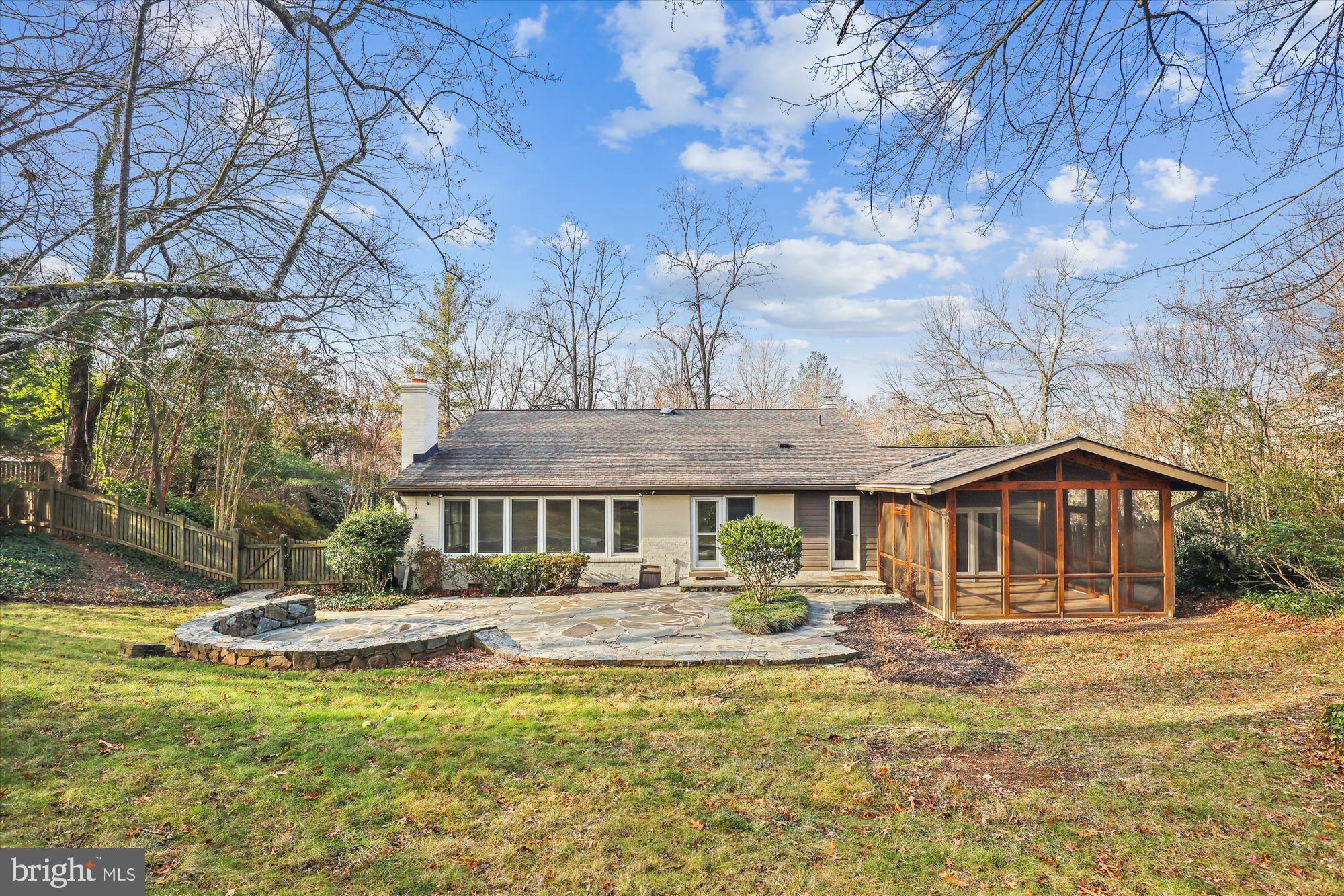 6154 BEACHWAY DRIVE