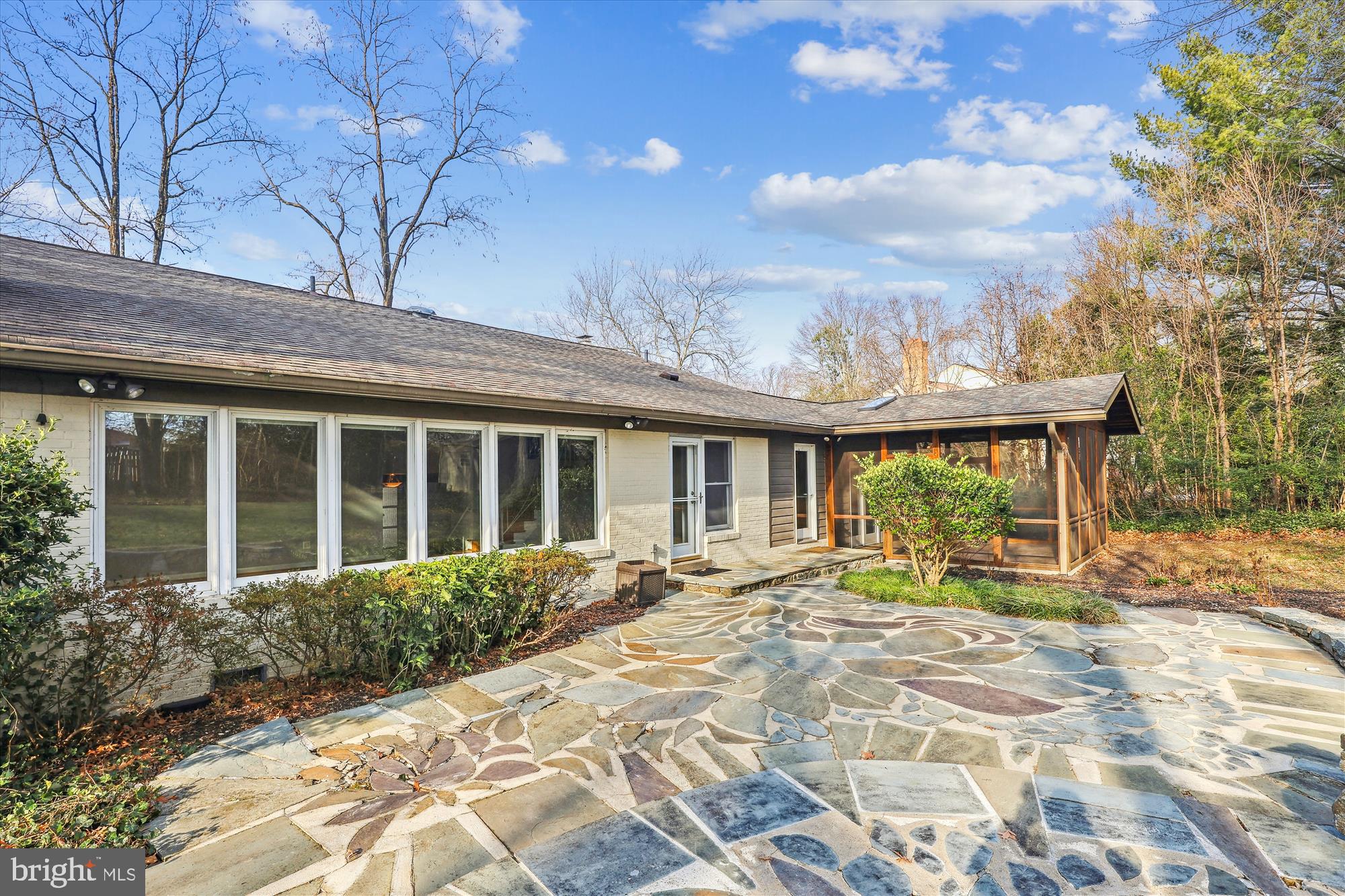 6154 BEACHWAY DRIVE