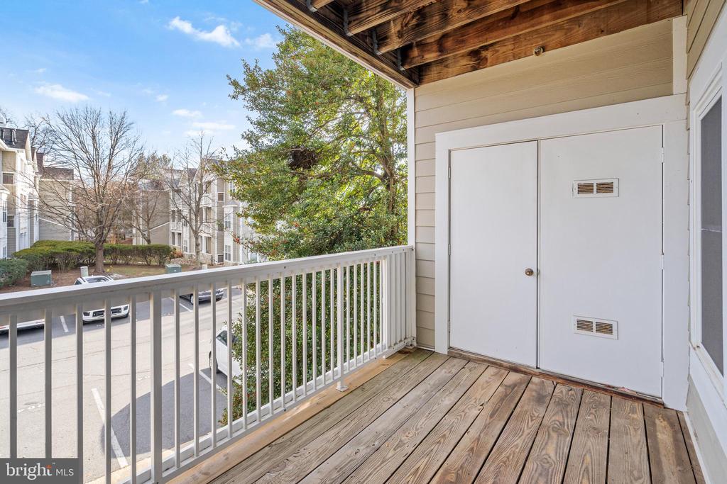 1704 LAKE SHORE CREST DRIVE 21