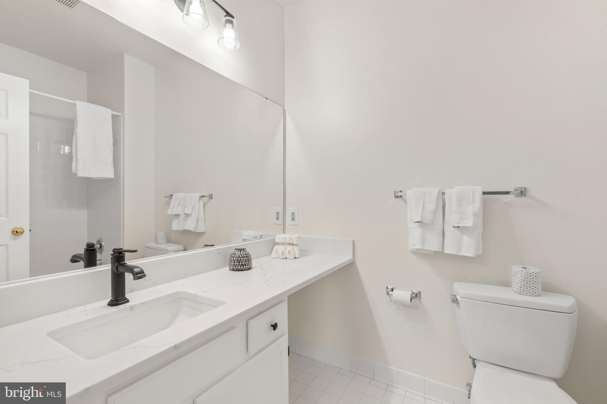1704 LAKE SHORE CREST DRIVE 21