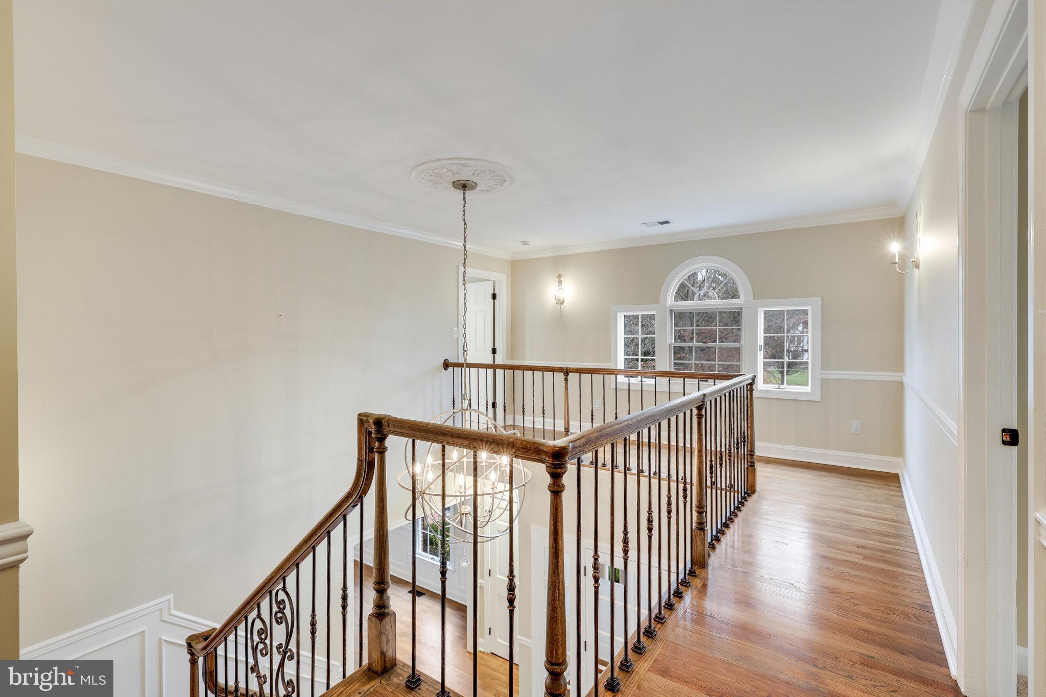 9425 LAKESIDE DRIVE