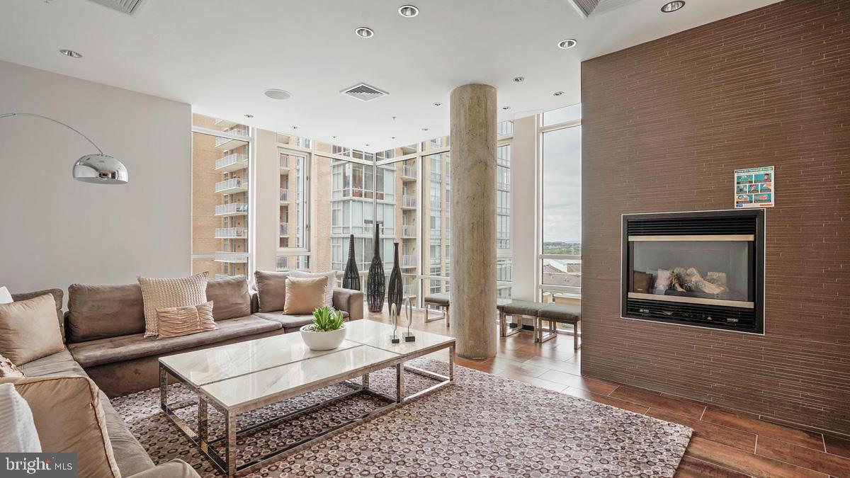 12025 NEW DOMINION PARKWAY 508