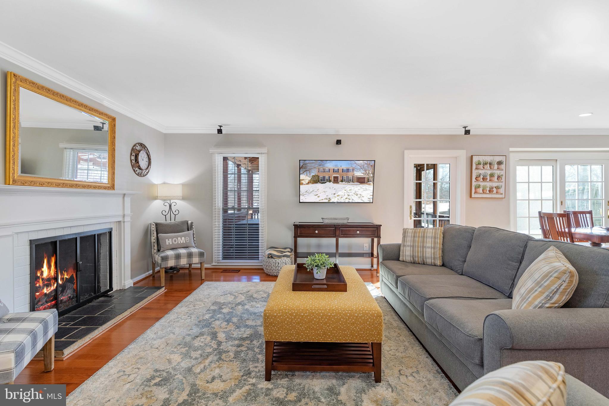 8621 NANLEE DRIVE