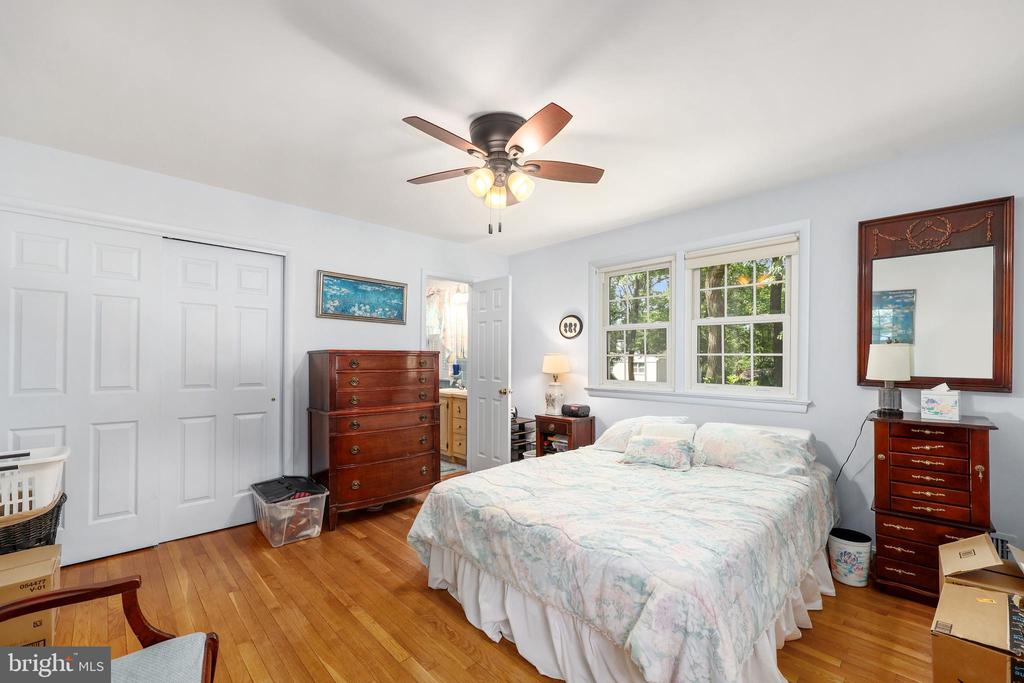 1113 CAMERON ROAD