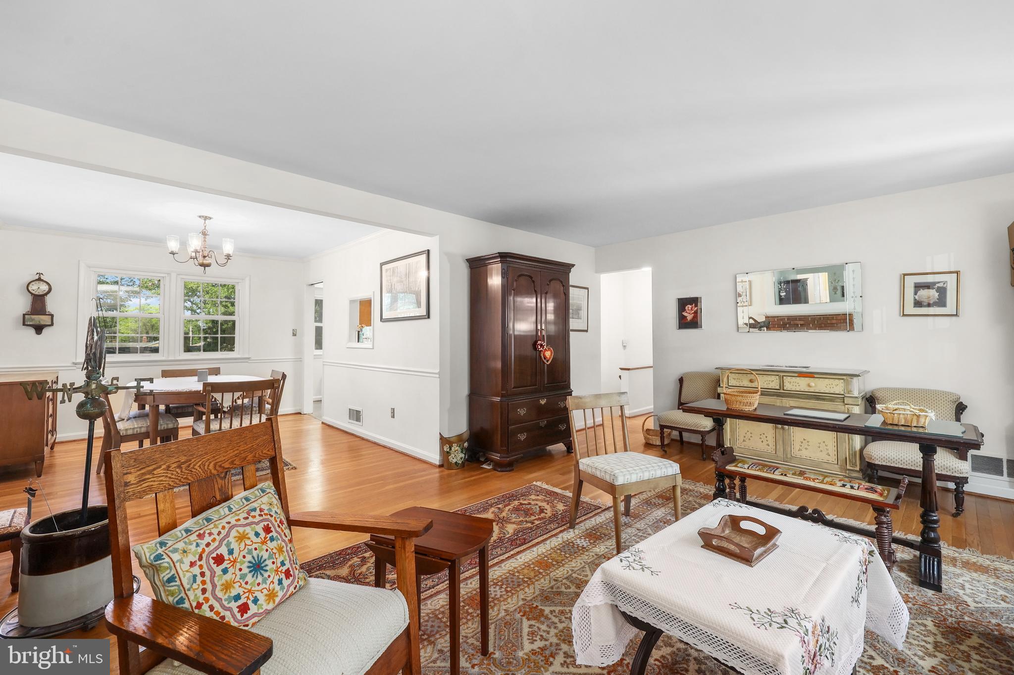 1113 CAMERON ROAD