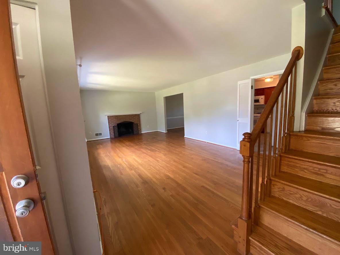 8318 ORANGE COURT