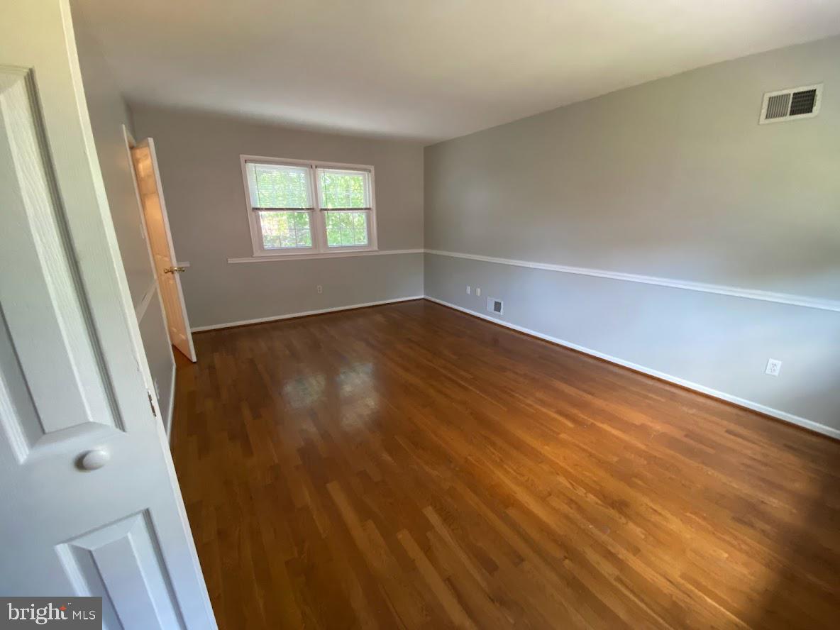8318 ORANGE COURT