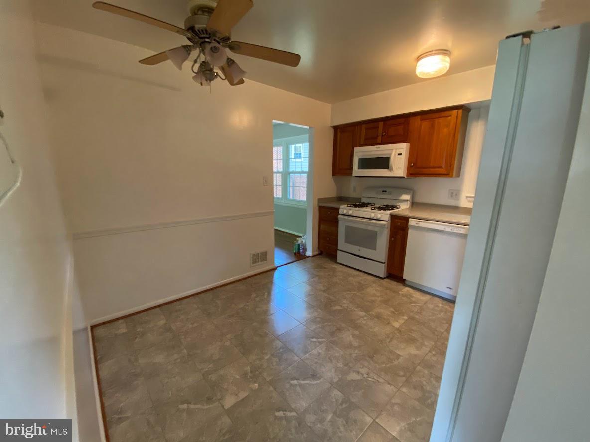 8318 ORANGE COURT