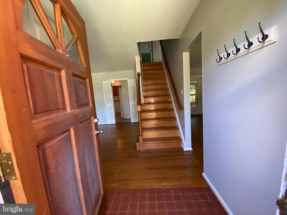 8318 ORANGE COURT