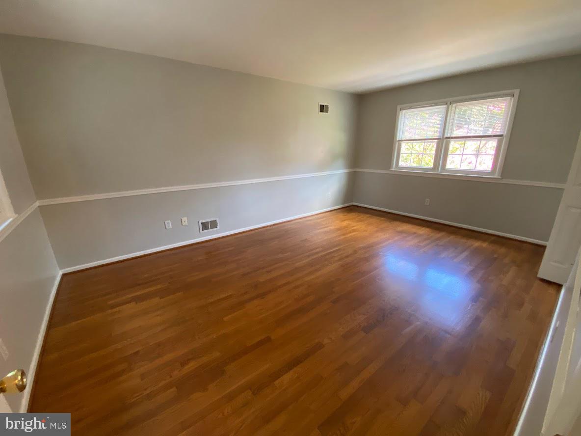 8318 ORANGE COURT