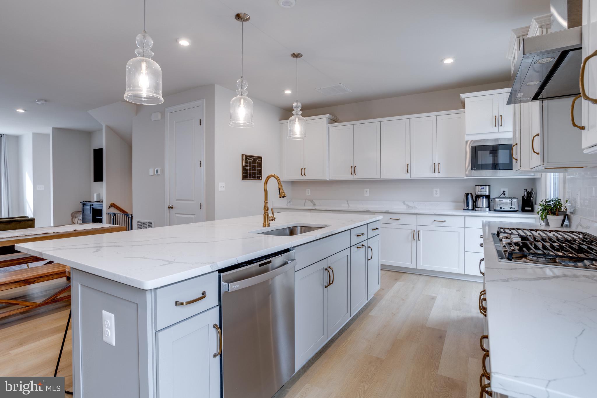 2822 HOKIE LANE