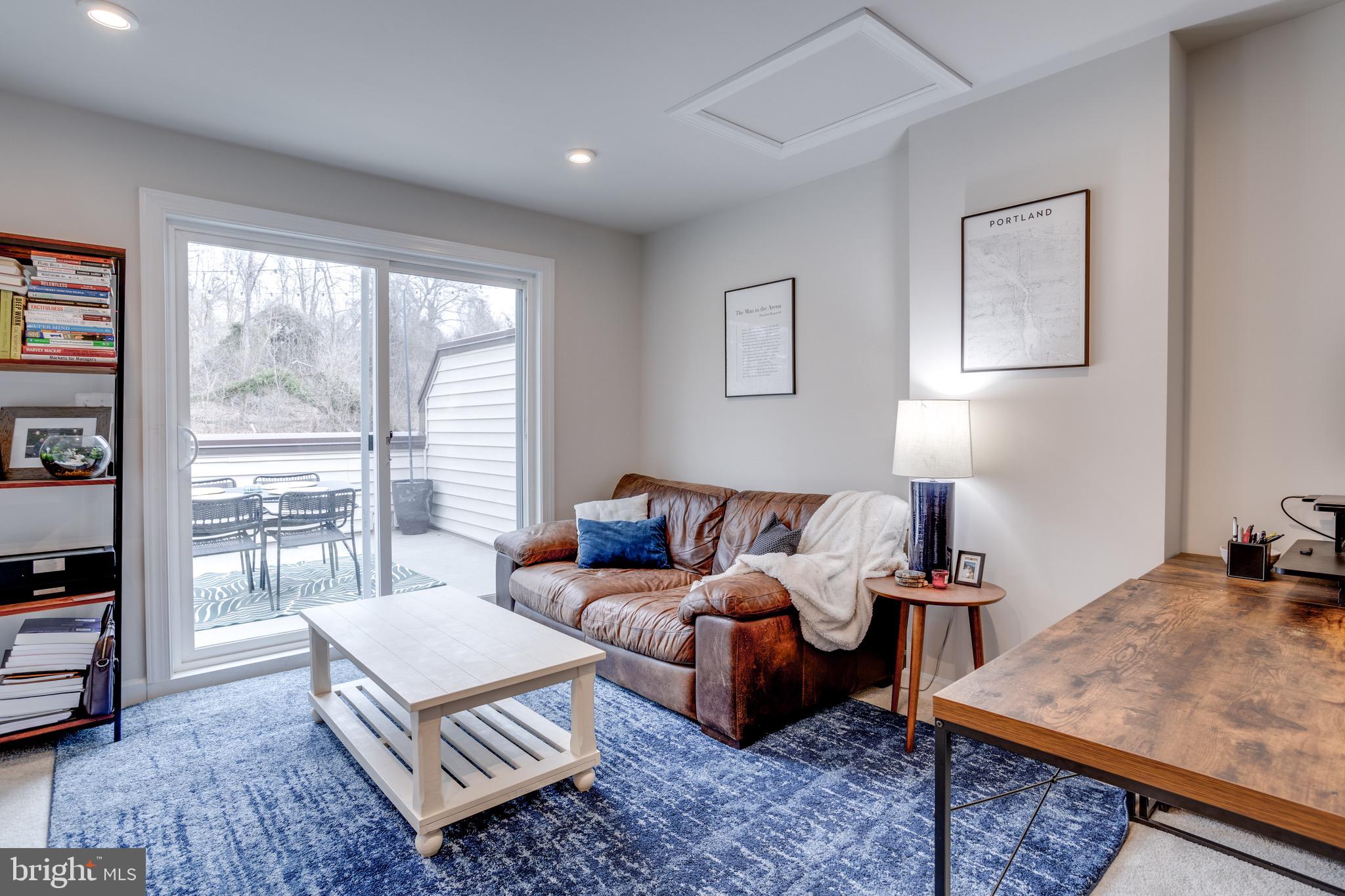 2822 HOKIE LANE
