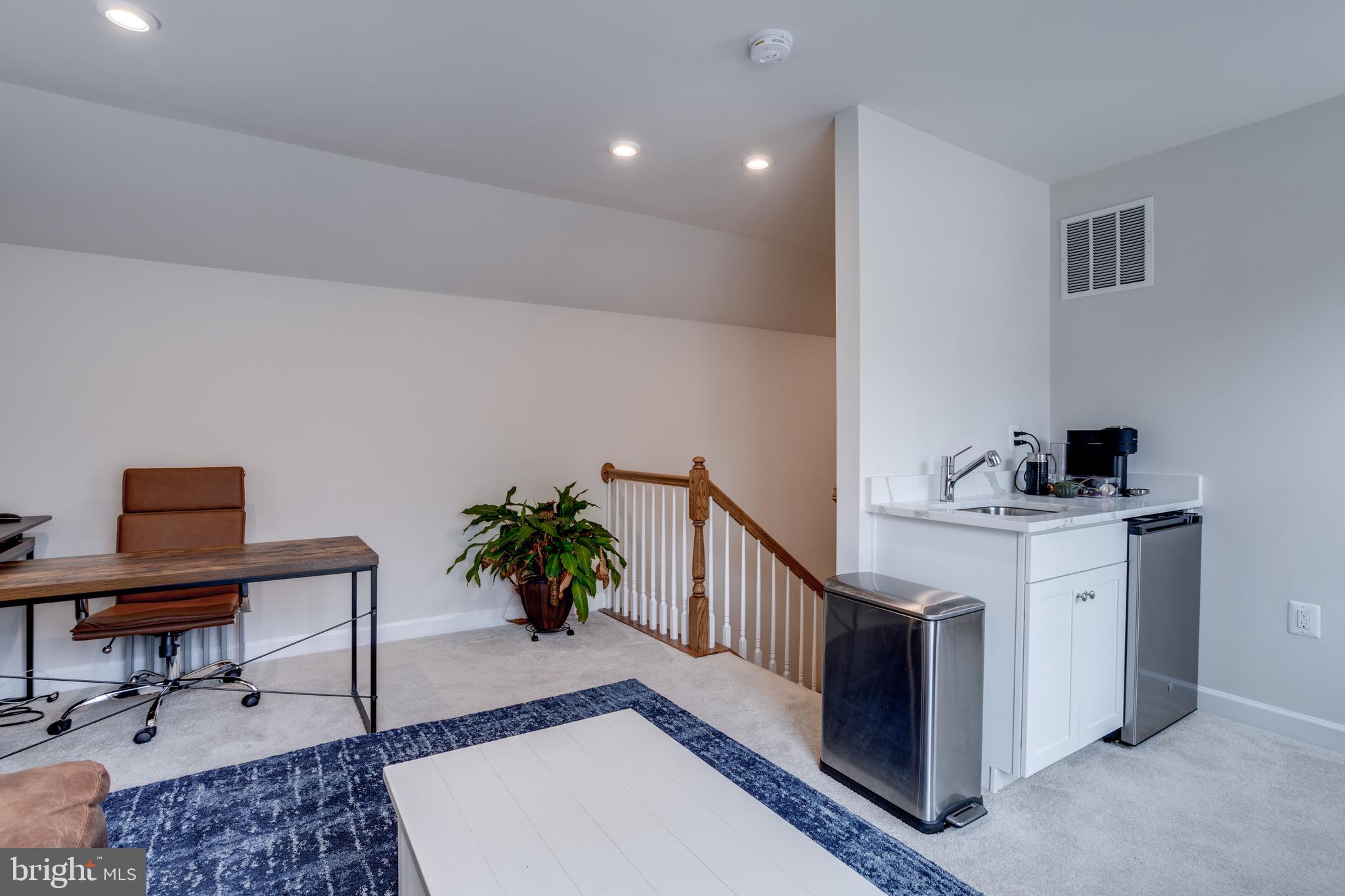 2822 HOKIE LANE