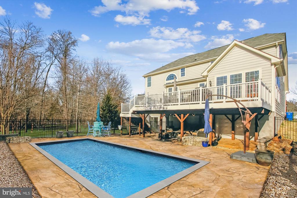 5005 HALLEY FARM COURT