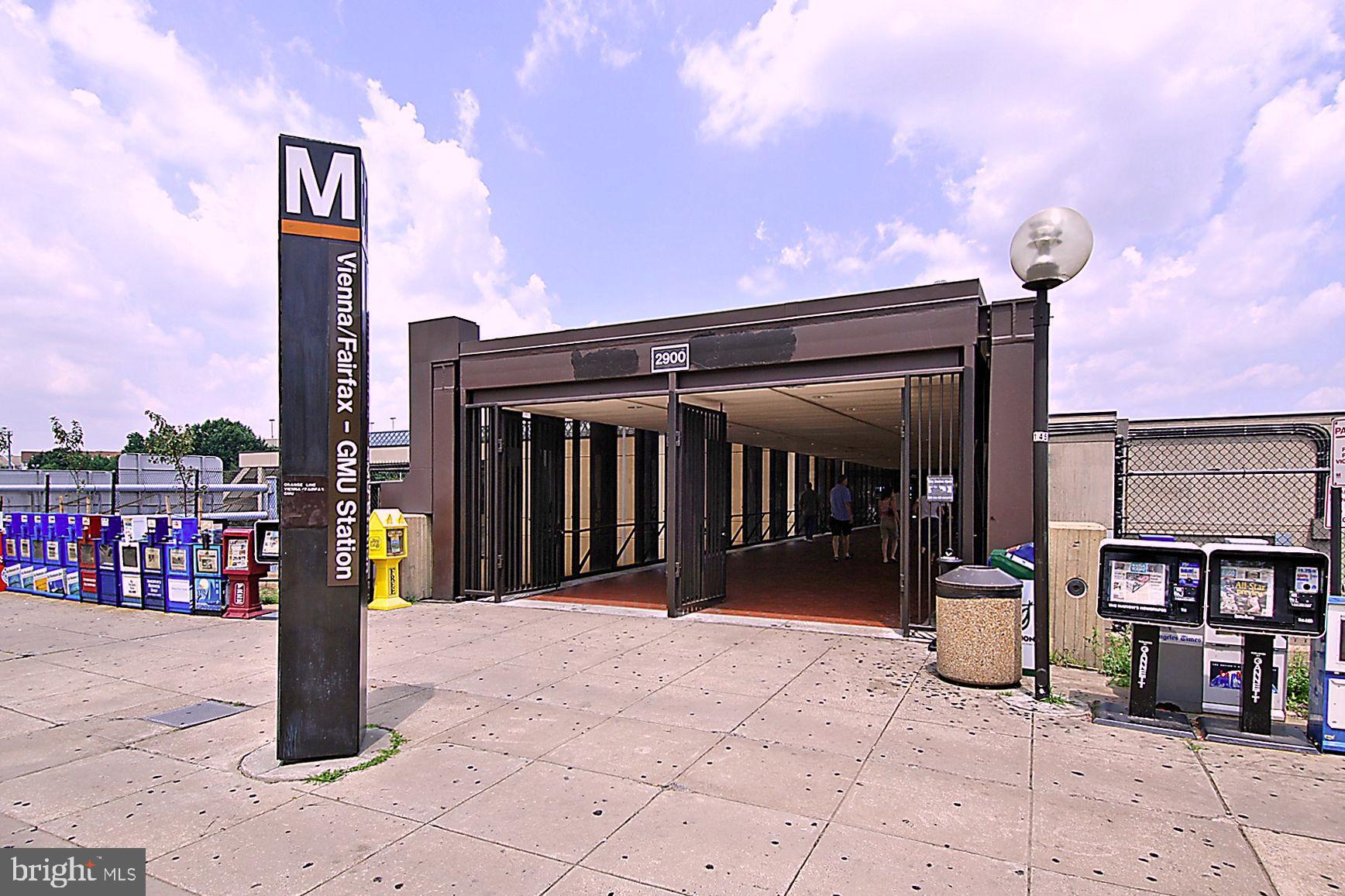 3030 RITTENHOUSE CIRCLE 39