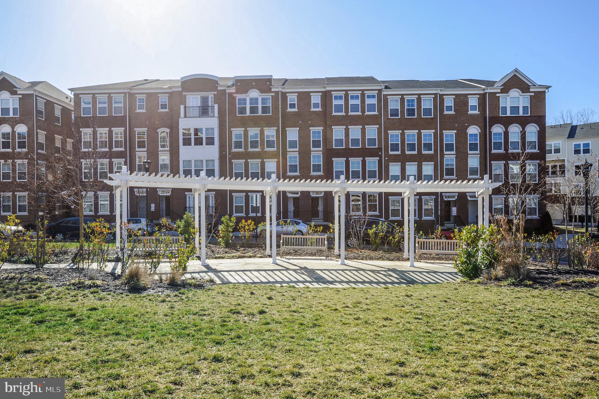 3030 RITTENHOUSE CIRCLE 39