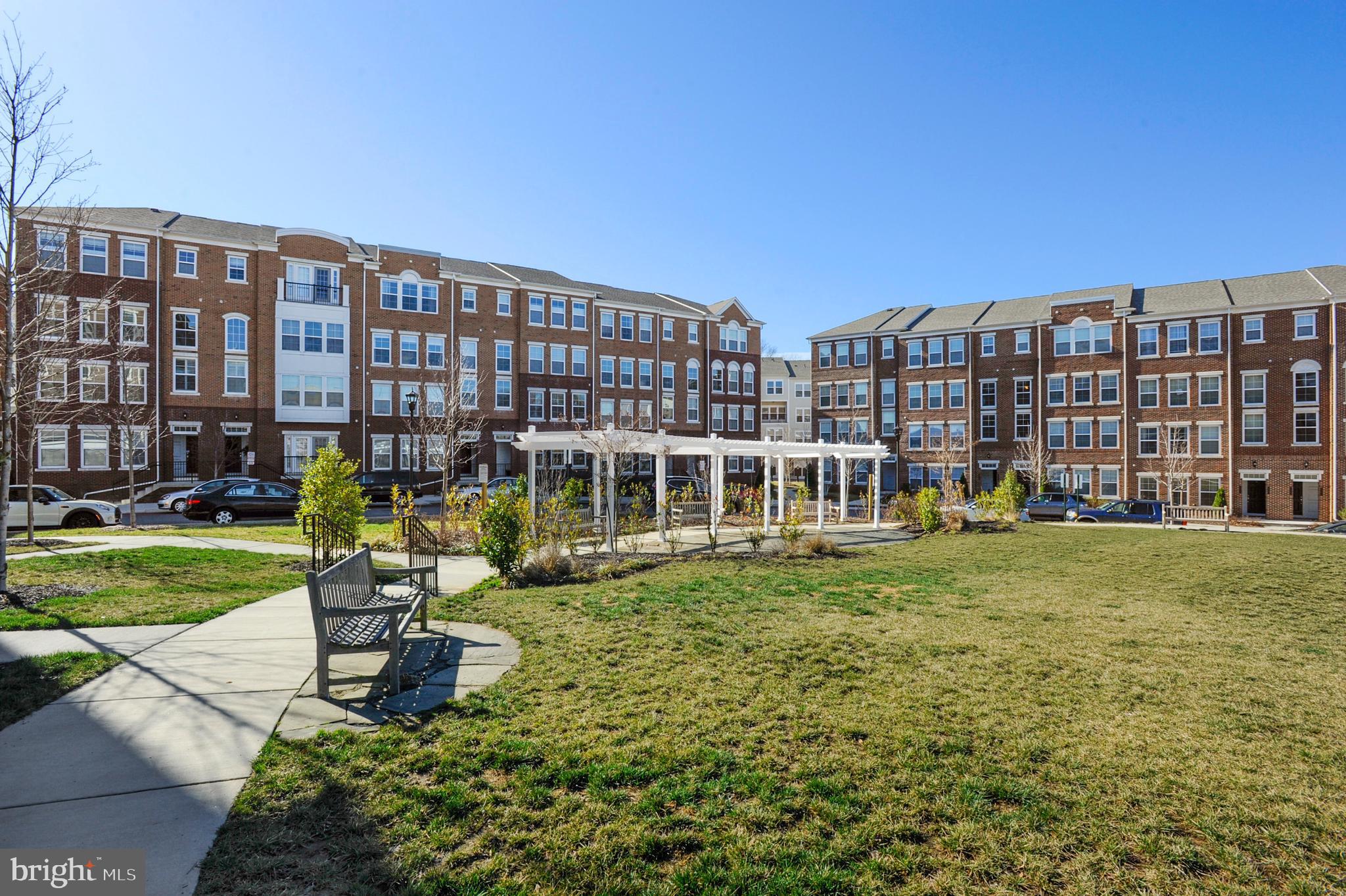 3030 RITTENHOUSE CIRCLE 39