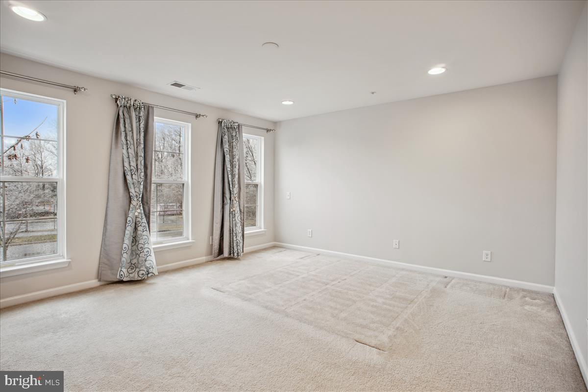 3030 RITTENHOUSE CIRCLE 39