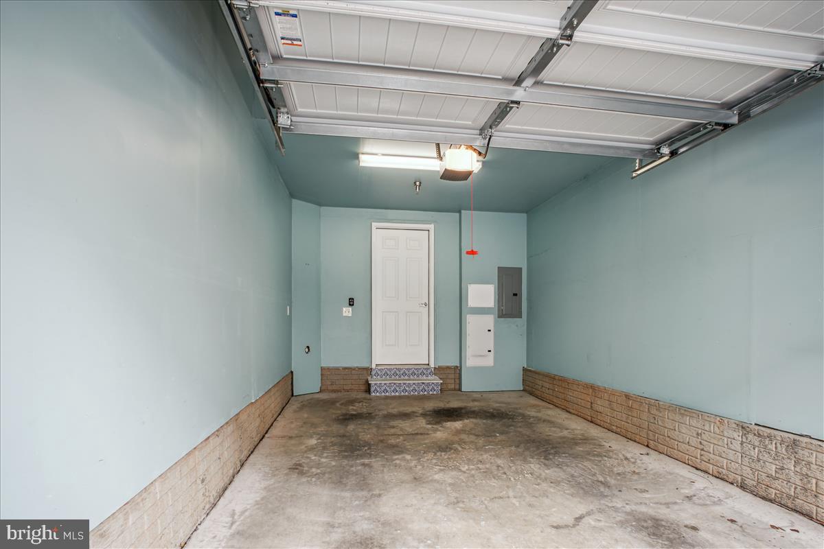 3030 RITTENHOUSE CIRCLE 39