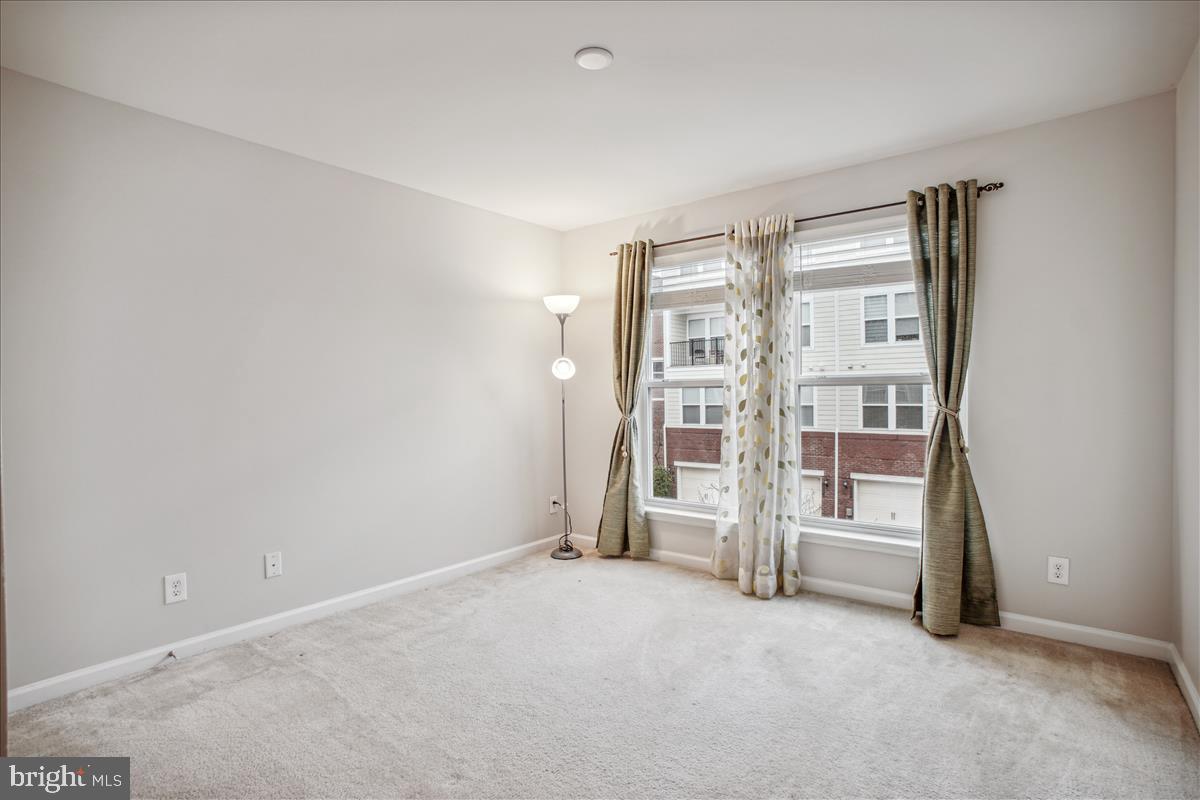 3030 RITTENHOUSE CIRCLE 39