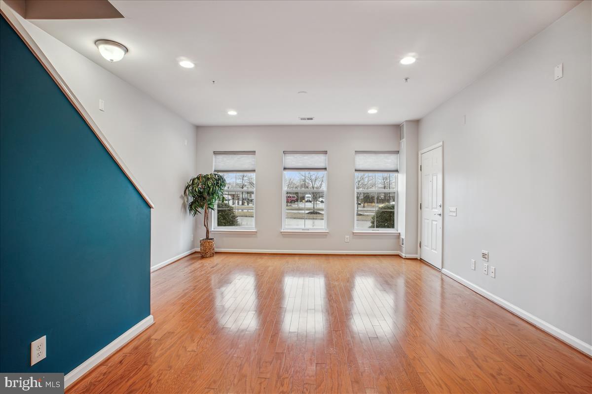 3030 RITTENHOUSE CIRCLE 39