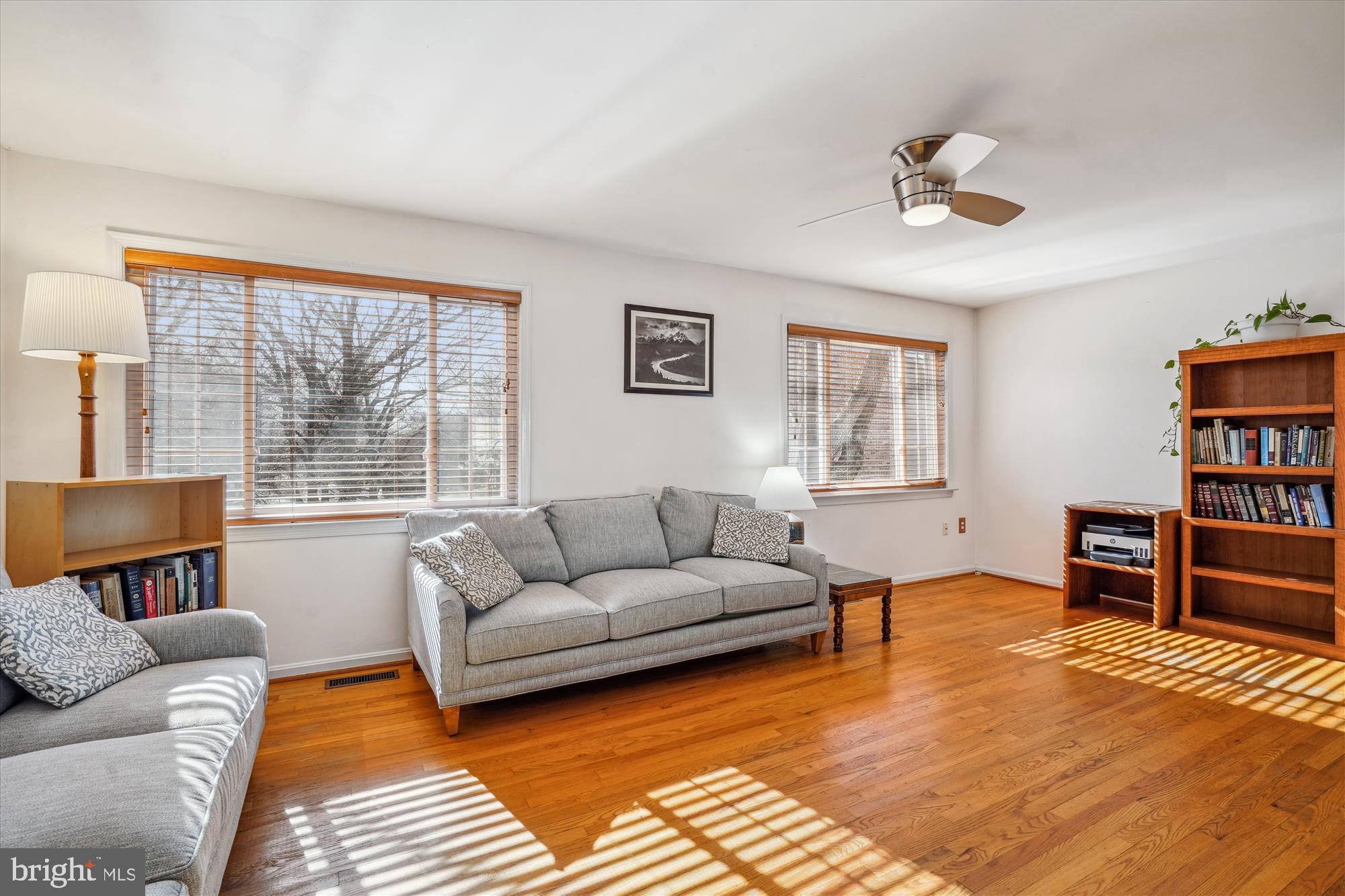 8131 LARKIN LANE