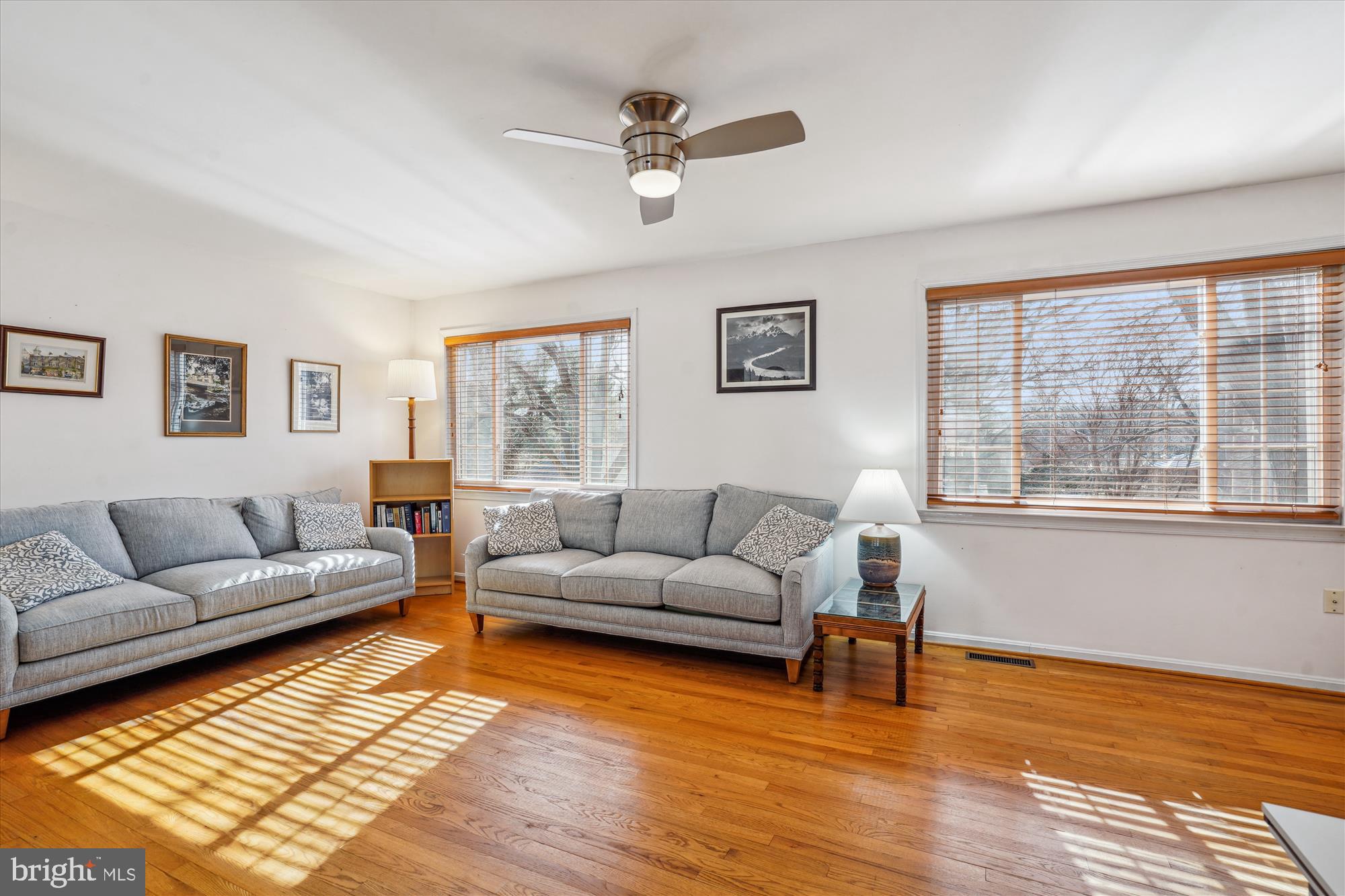 8131 LARKIN LANE