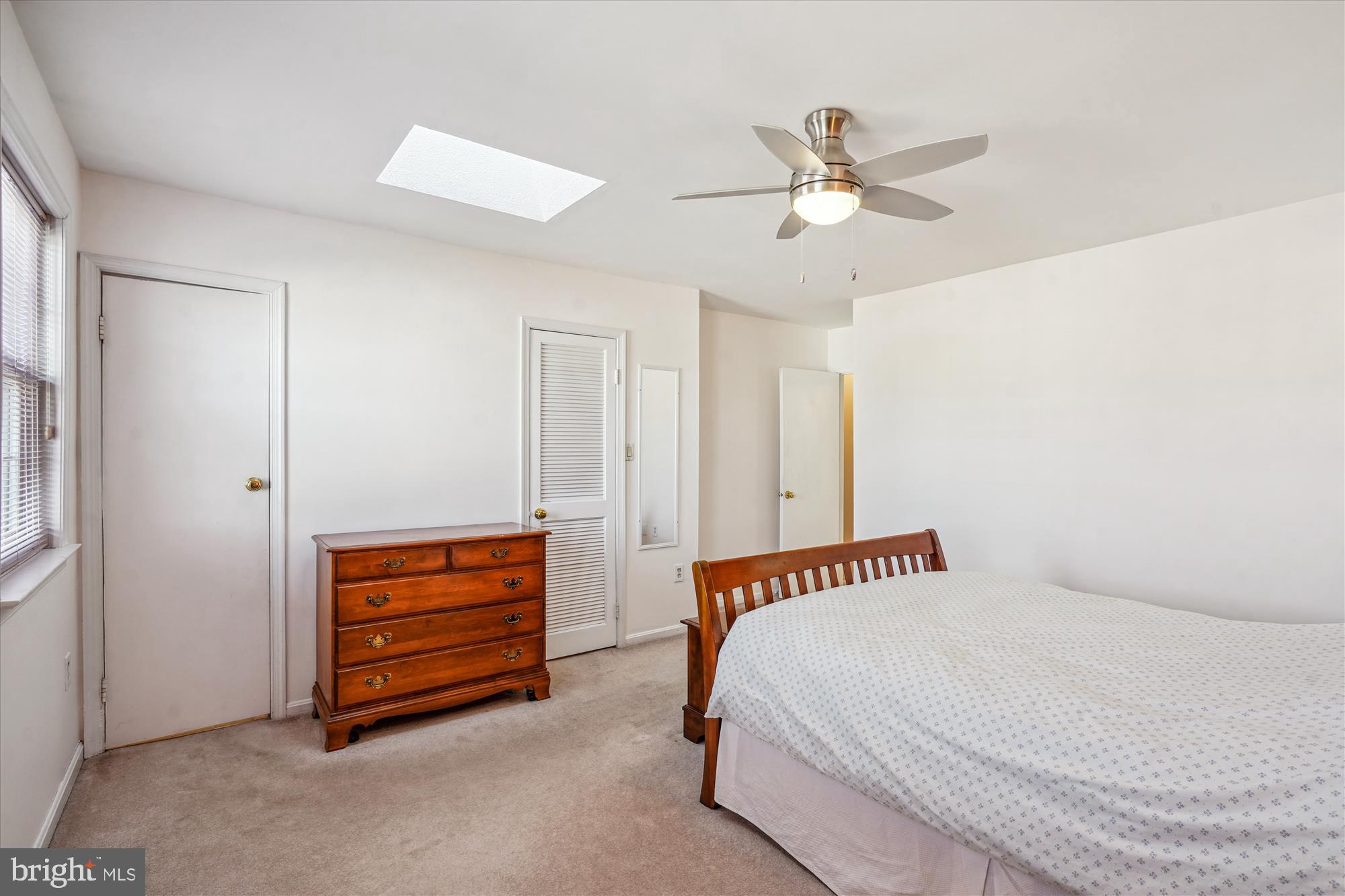 8131 LARKIN LANE